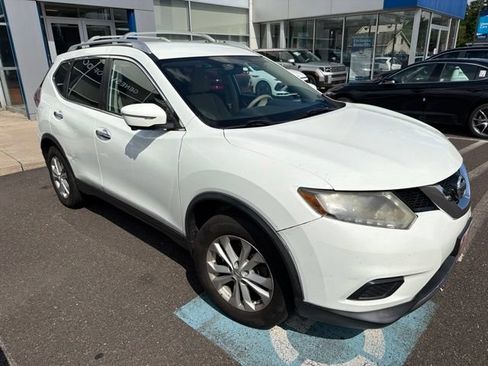Used 2015 Nissan Rogue SV w/ SV Premium Package AWD/4WD image 14