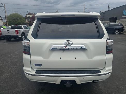 Used 2016 Toyota 4Runner Limited AWD/4WD image 18