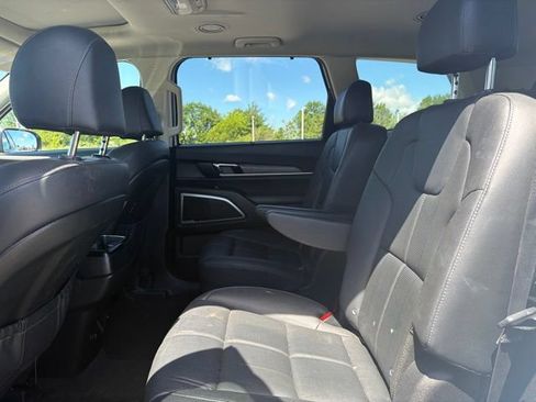 Used 2022 Kia Telluride EX w/ EX Premium Package AWD/4WD image 17