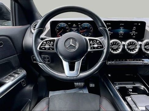 Certified 2023 Mercedes-Benz GLA 250 4MATIC image 11