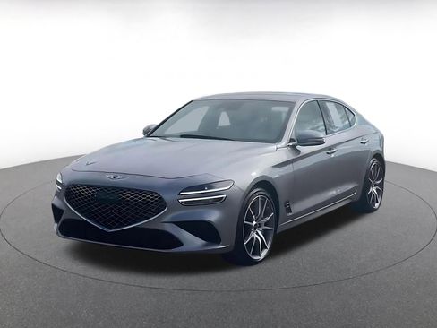 Used 2025 Genesis G70 2.5T image 7