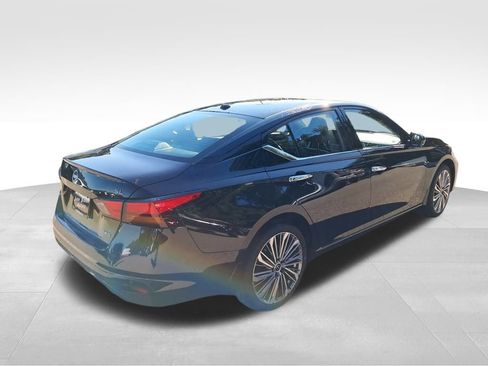 New 2025 Nissan Altima 2.5 SL image 5
