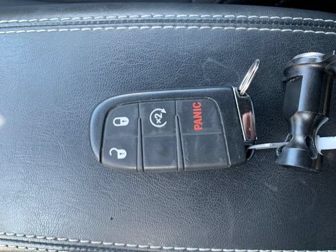 Used 2022 Jeep Compass High Altitude AWD/4WD image 30