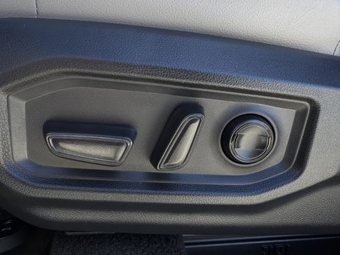New 2026 Toyota Tundra Limited AWD/4WD image 25