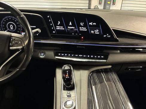 Certified 2021 Cadillac Escalade Sport AWD/4WD image 18