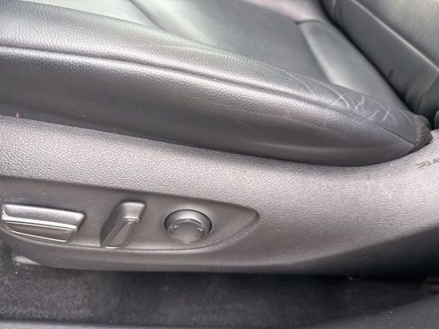 Used 2021 Toyota Highlander XLE image 13