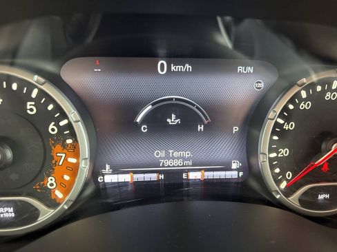 Used 2017 Jeep Renegade Latitude AWD/4WD image 30