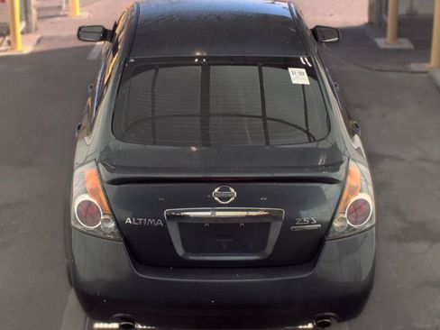 Used 2011 Nissan Altima 2.5 S w/ Special Edition Pkg FWD image 5