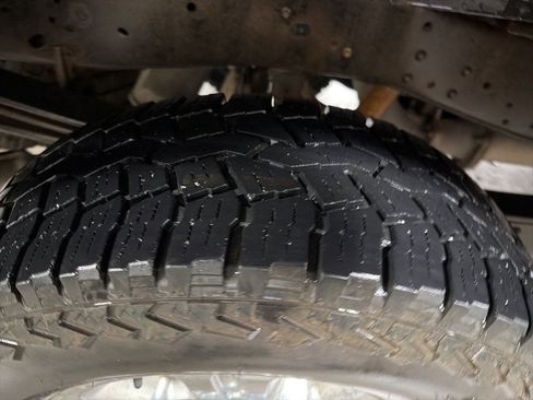 Used 2014 Ford F250 Lariat w/ Chrome Package image 16