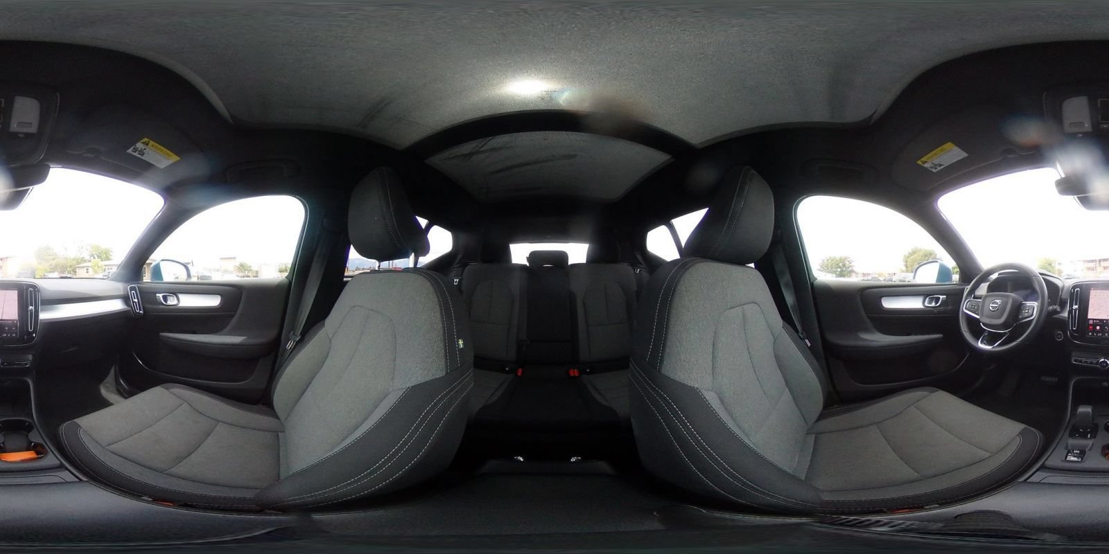 Used 2024 Volvo XC40 B5 Core AWD/4WD image 44