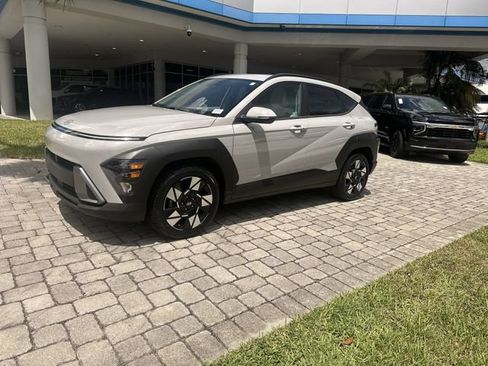 Used 2025 Hyundai Kona SEL FWD image 31