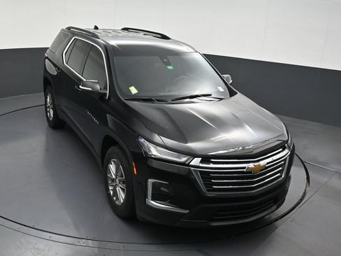Used 2023 Chevrolet Traverse LT FWD image 22