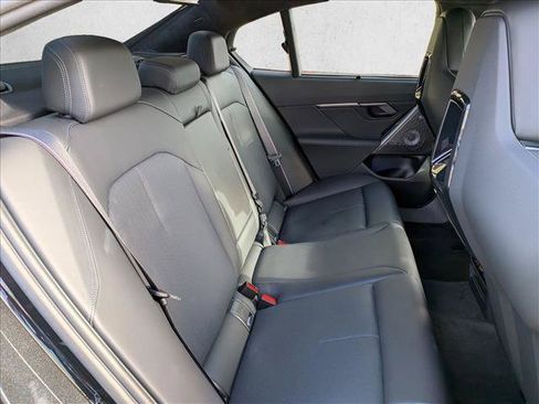 Used 2026 BMW M5 w/ Carbon Package AWD/4WD image 20
