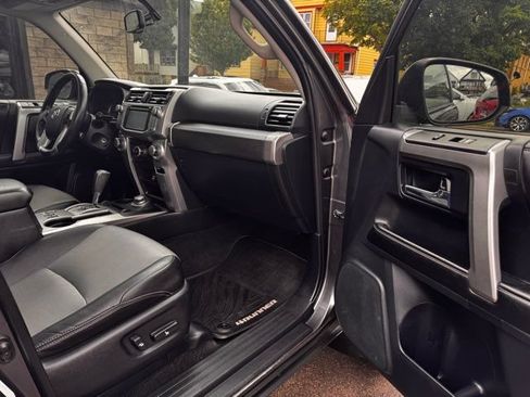 Used 2015 Toyota 4Runner SR5 Premium AWD/4WD image 30