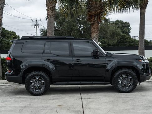 Used 2024 Lexus GX 550 image 9