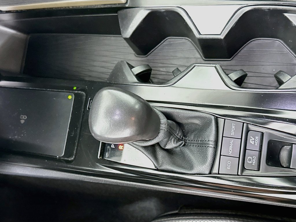 Certified 2025 Toyota Camry SE FWD image 17