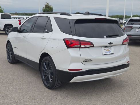 Certified 2024 Chevrolet Equinox RS w/ RS Leather Package FWD image 5