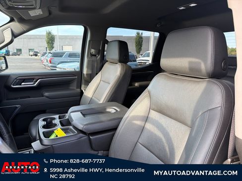 Used 2025 GMC Sierra 1500 SLT AWD/4WD image 12