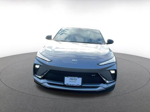 Used 2025 Buick Envista Sport Touring image 4