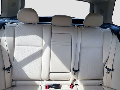 Used 2014 Mercedes-Benz GLK 350 2WD image 21