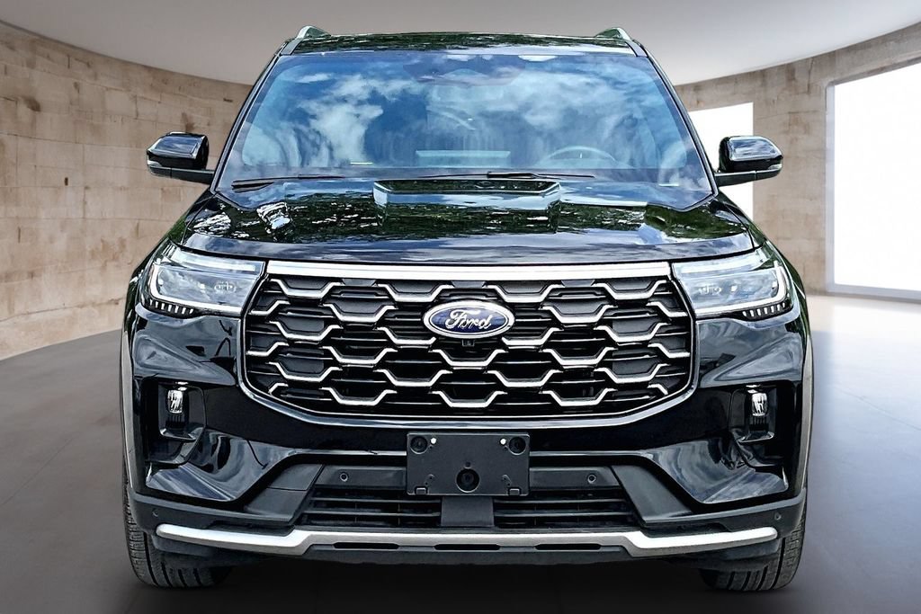 Used 2025 Ford Explorer Platinum w/ LUX Leather Package AWD/4WD image 4