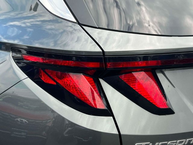 Certified 2024 Hyundai Tucson SEL AWD/4WD image 10