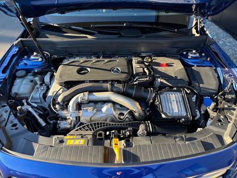 Used 2024 Mercedes-Benz GLB 250 4MATIC image 86