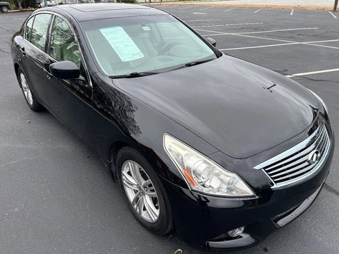 Used 2013 INFINITI G37 Journey w/ Premium Pkg image 4