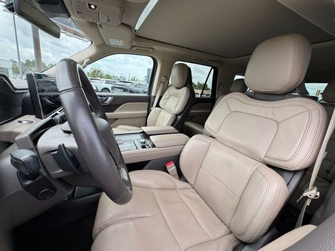 Used 2024 Lincoln Navigator L Reserve AWD/4WD image 15