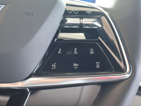 Certified 2023 Cadillac Lyriq 2WD image 23
