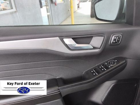 Used 2023 Ford Escape Platinum AWD/4WD image 24