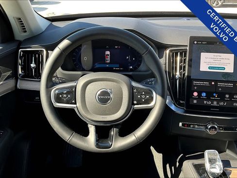 Used 2025 Volvo XC90 B6 Plus image 7