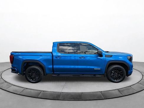 Used 2023 GMC Sierra 1500 Elevation AWD/4WD image 3