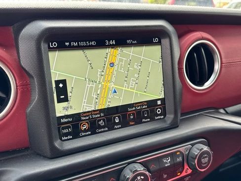 Used 2023 Jeep Wrangler Unlimited Rubicon 4xe AWD/4WD image 33