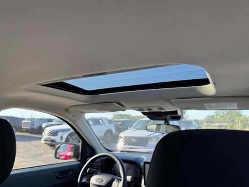 New 2025 Ford Maverick XLT w/ XLT Luxury Package image 14