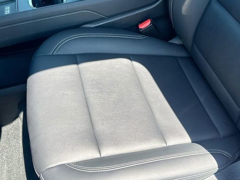 Used 2024 GMC Acadia Elevation w/ Luxury Package image 14