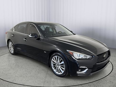 Used 2019 INFINITI Q50 Luxe image 1