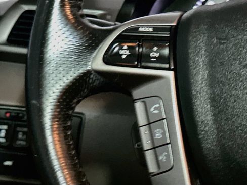 Used 2016 Honda Odyssey EX-L image 32