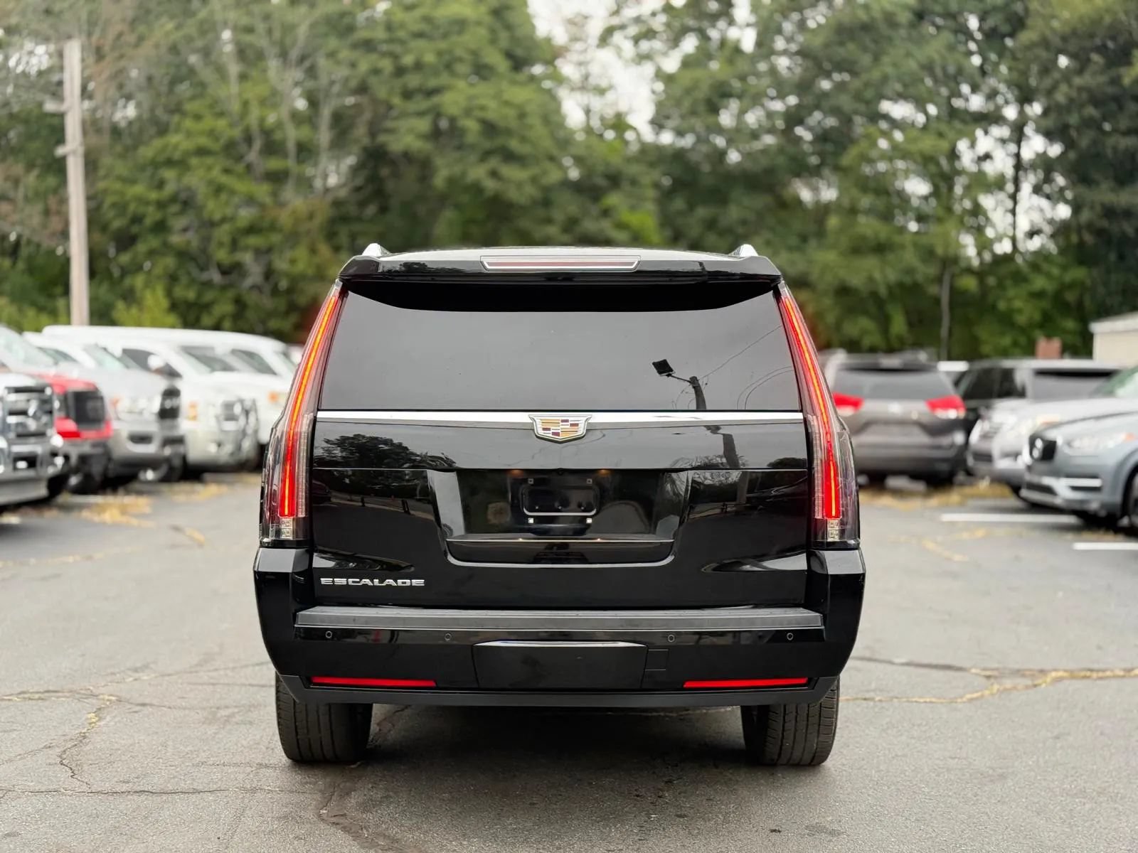 Used 2016 Cadillac Escalade ESV 2WD image 7