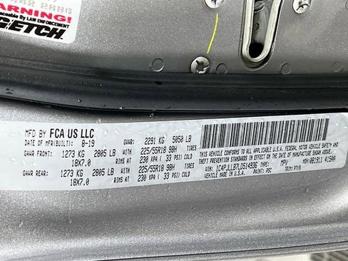 Used 2020 Jeep Cherokee Latitude Plus image 27