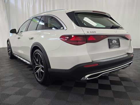 New 2025 Mercedes-Benz E 450 4MATIC All-Terrain Wagon image 4
