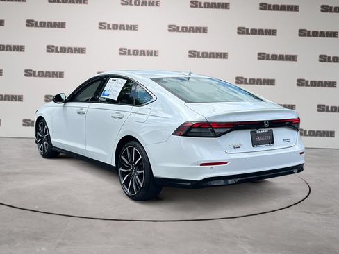 Used 2024 Honda Accord Touring image 3