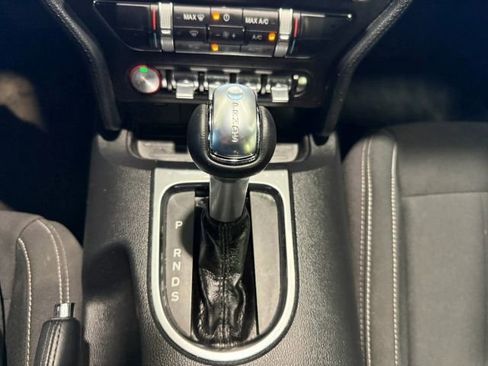 Used 2018 Ford Mustang Coupe w/ Equipment Group 101A RWD image 20