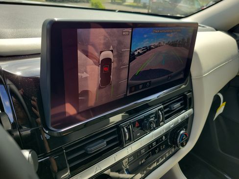 New 2026 Nissan Pathfinder SL AWD/4WD image 30
