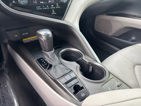 Used 2021 Toyota Camry XSE image 22