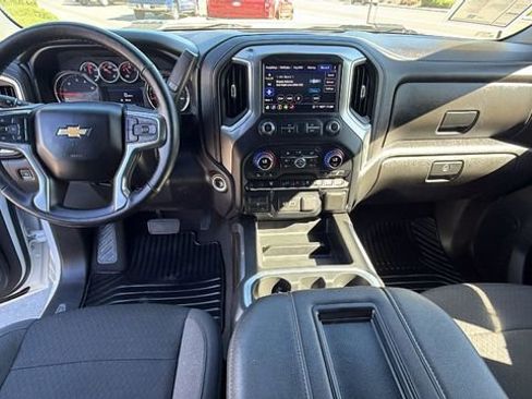 Used 2022 Chevrolet Silverado 2500 LT w/ Convenience Package image 19