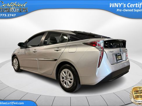 Used 2016 Toyota Prius Two FWD image 9