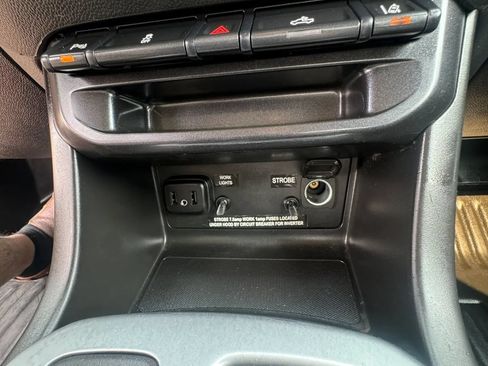 Used 2022 Chevrolet Colorado LT w/ Fleet Safety Package RWD image 17