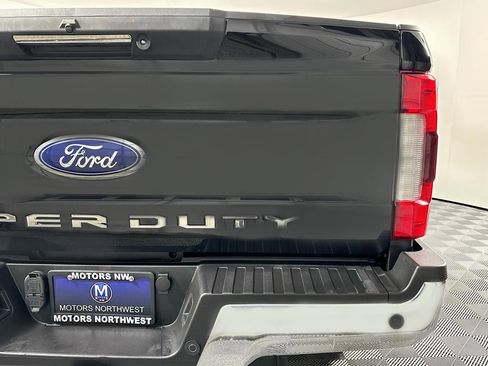 Used 2018 Ford F350 Lariat w/ Lariat Ultimate Package image 22