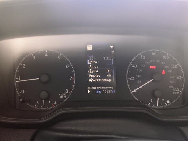 Used 2025 Toyota Corolla LE FWD image 20